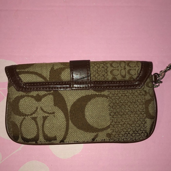 Coach Wristlet - Picture 6 of 7